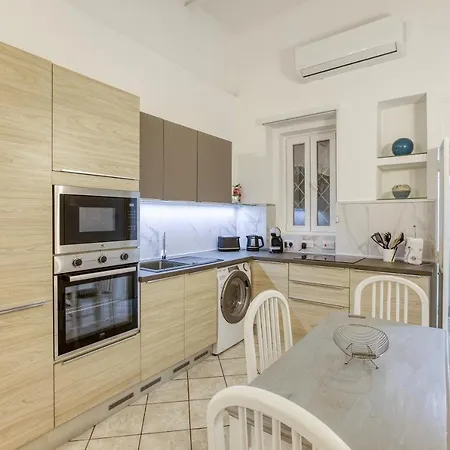 Apartamento Charming & Cosy 1br In The Heart Of By 360 Estates