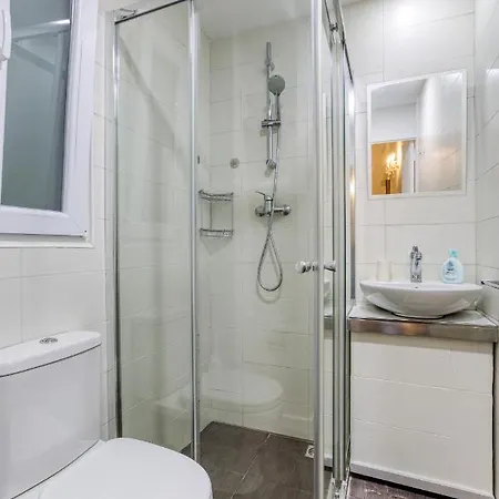 Charming & Cosy 1br In The Heart Of By 360 Estates 아파트